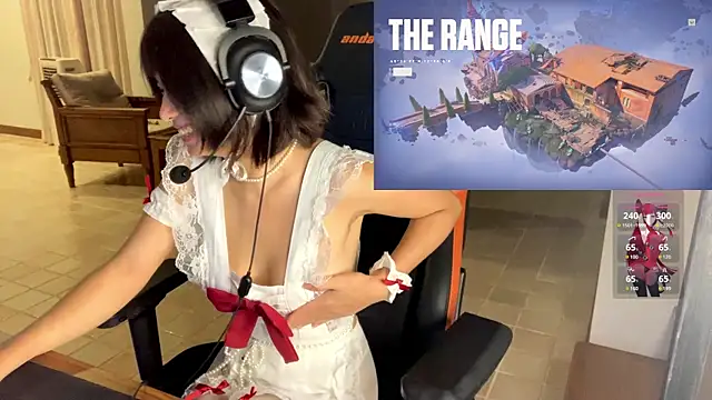 Snapshot of JayJaylov chatting on 12.25.24 JayJaylov online show from 12.25.24