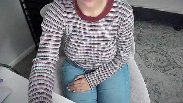 Snapshot of bigb00tyjudyyX chatting on 10.27.25 bigb00tyjudyyX online show from 10.27.25