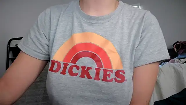 Snapshot of bigb00tyjudyyX chatting on 11.04.25 bigb00tyjudyyX online show from 11.04.25