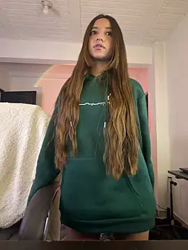 aly golden  online show from 12.18.25