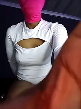 Snapshot of lisa_larry88 chatting on 10.30.25 lisa larry88 online show from 10.30.25