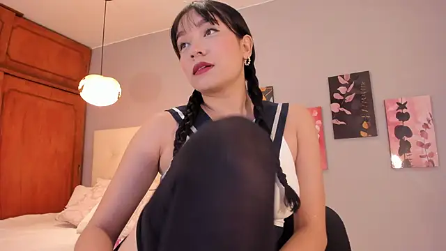 Maia W10 online show from 01.17.26