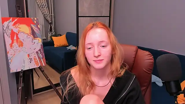 Snapshot of OddlyFamiliar chatting on 01.29.25 OddlyFamiliar online show from 01.29.25