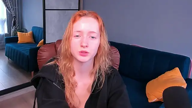 Snapshot of OddlyFamiliar chatting on 01.30.25 OddlyFamiliar online show from 01.30.25
