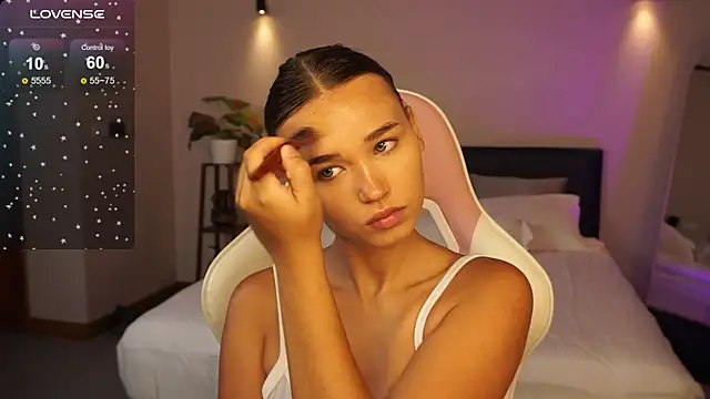 lexicoyy  online show from 12.15.24