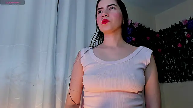 sweetieandjuicyy online show from 03.08.26