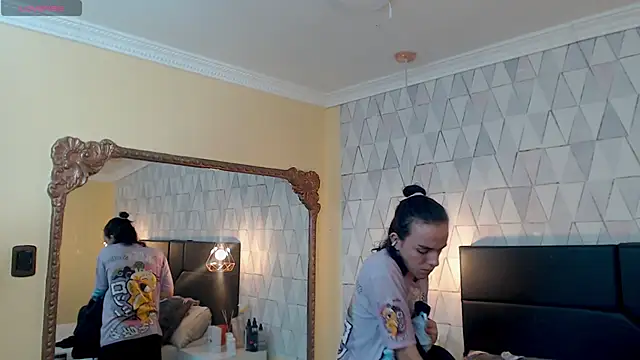 JustinePerry online show from 02.21.25