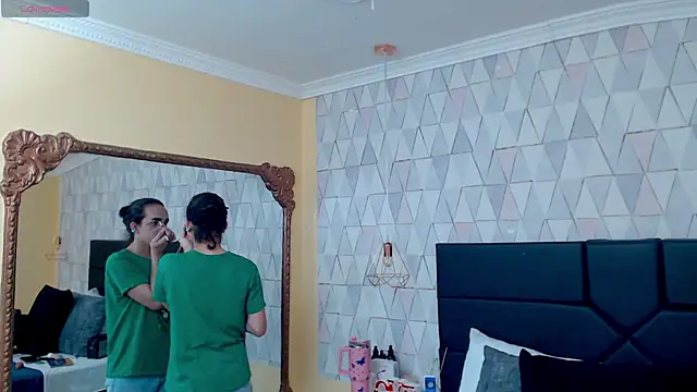 JustinePerry online show from 02.27.25