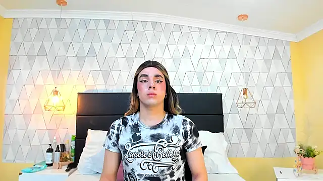 Snapshot of JustinePerry chatting on 11.10.25 JustinePerry online show from 11.10.25