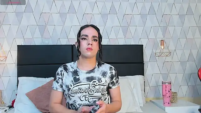 Snapshot of JustinePerry chatting on 11.29.25 JustinePerry online show from 11.29.25