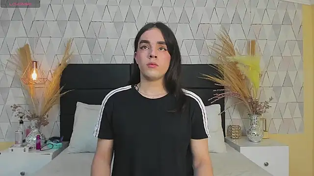 Snapshot of JustinePerry chatting on 03.13.26 JustinePerry online show from 03.13.26