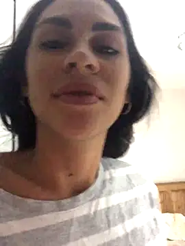 Snapshot of hotroommates chatting on 11.12.25 hotroommates online show from 11.12.25