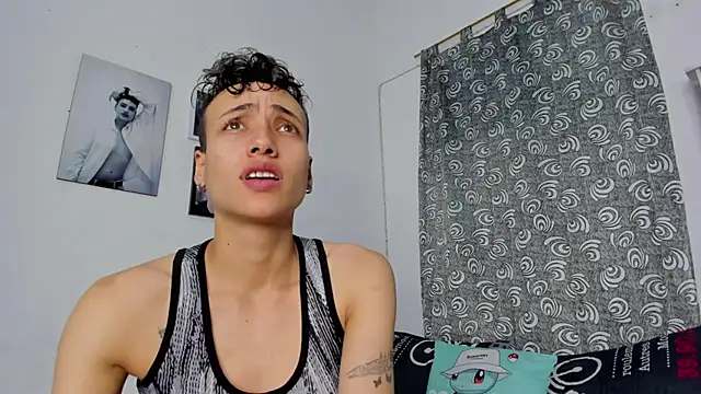 Snapshot of megan_100 chatting on 10.25.25 megan 100 online show from 10.25.25