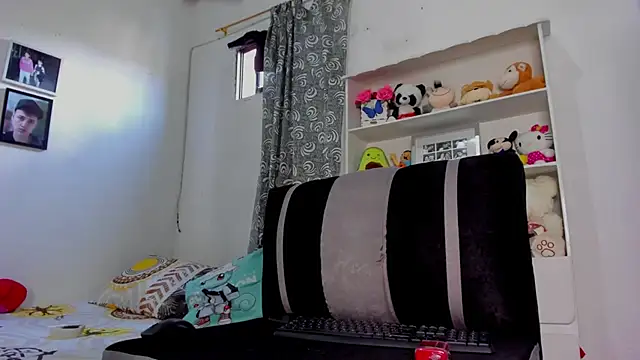 Snapshot of megan_100 chatting on 11.08.25 megan 100 online show from 11.08.25