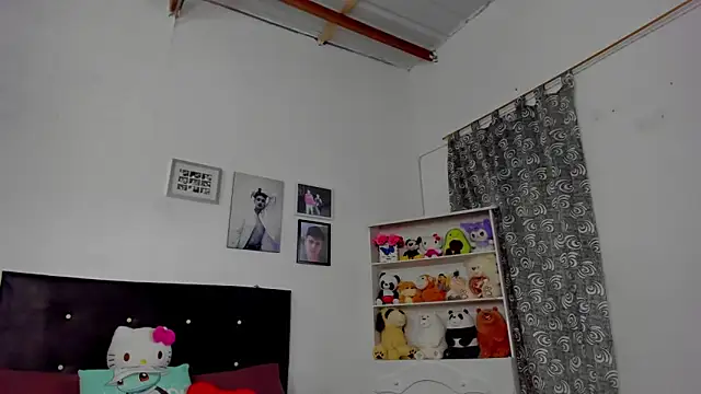 Snapshot of megan_100 chatting on 12.14.25 megan 100 online show from 12.14.25