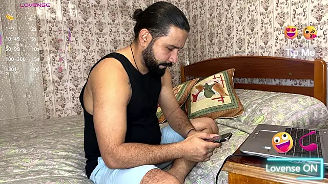 Snapshot of beardken chatting on 05.09.26 beardken online show from 05.09.26