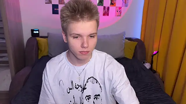 Snapshot of metratok chatting on 01.12.26 metratok online show from 01.12.26