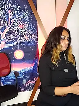 Snapshot of 911Calling chatting on 11.29.25 911Calling online show from 11.29.25