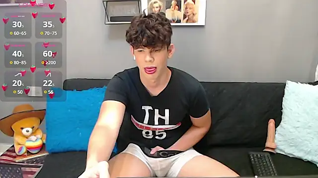 Snapshot of Angelo-cianuro- chatting on 03.13.25 Angelo-cianuro- online show from 03.13.25