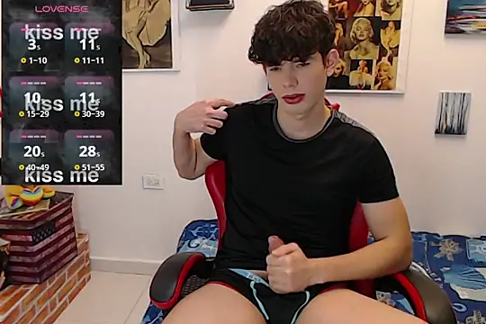 Snapshot of Angelo-cianuro- chatting on 09.09.25 Angelo-cianuro- online show from 09.09.25