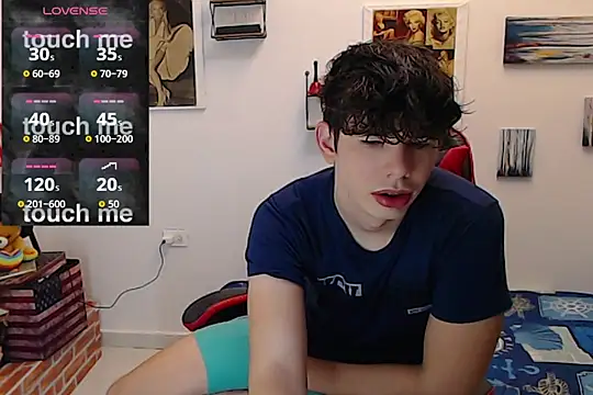 Snapshot of Angelo-cianuro- chatting on 09.10.25 Angelo-cianuro- online show from 09.10.25