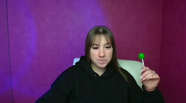 Evelina GG online show from 01.05.25