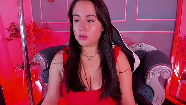 Snapshot of Red_star8 chatting on 11.21.25 Red star8 online show from 11.21.25