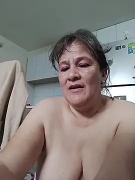 Snapshot of DirtyStefaniax chatting on 01.05.26 DirtyStefaniax online show from 01.05.26