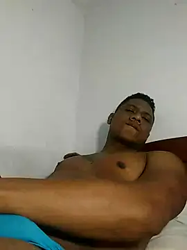 Snapshot of latinblack01 chatting on 02.27.25 latinblack01 online show from 02.27.25