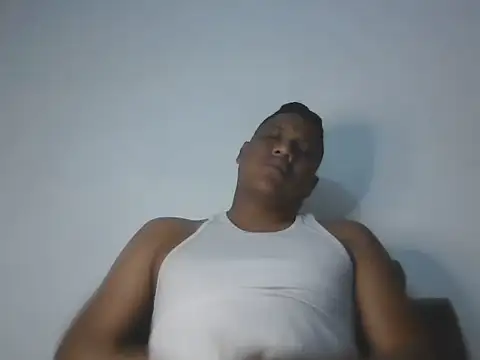 Snapshot of latinblack01 chatting on 10.02.25 latinblack01 online show from 10.02.25