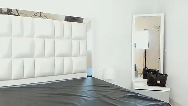 Alhana pulido online show from 02.19.25