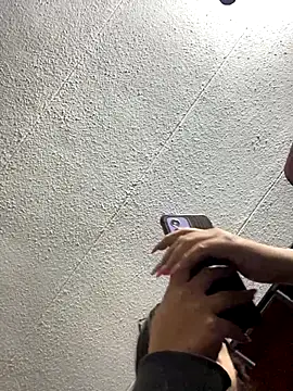 Snapshot of angel_natural chatting on 10.23.25 angel natural online show from 10.23.25