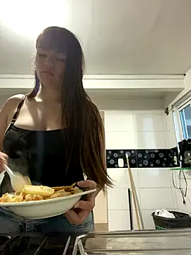 Snapshot of angel_natural chatting on 10.30.25 angel natural online show from 10.30.25