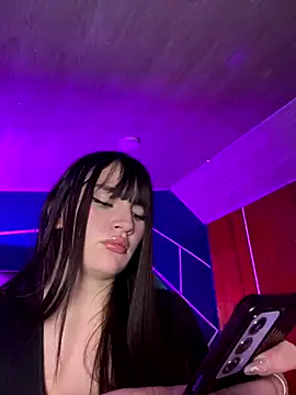 Snapshot of angel_natural chatting on 12.14.25 angel natural online show from 12.14.25