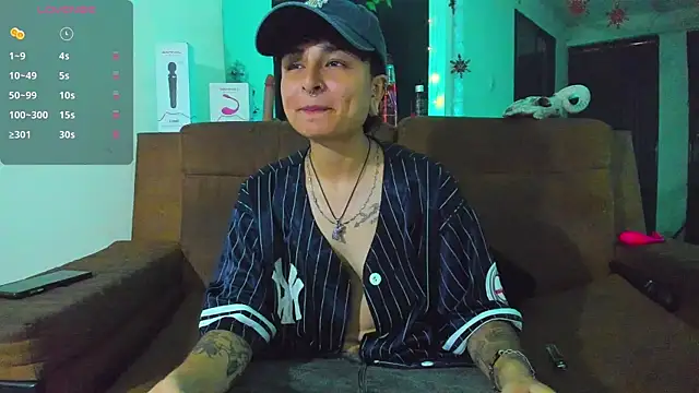 Snapshot of ZuryRamirez_ chatting on 12.12.24 ZuryRamirez  online show from 12.12.24