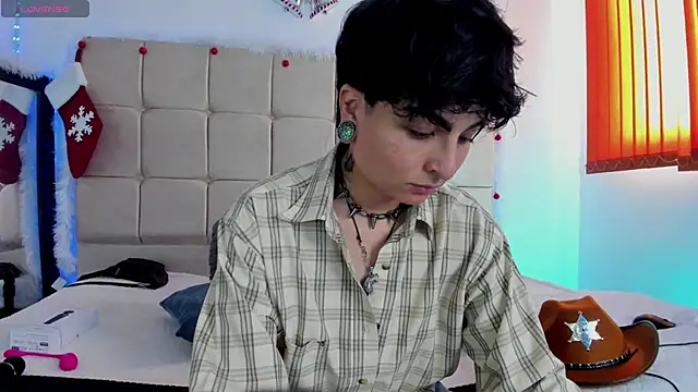 Snapshot of ZuryRamirez_ chatting on 12.13.24 ZuryRamirez  online show from 12.13.24