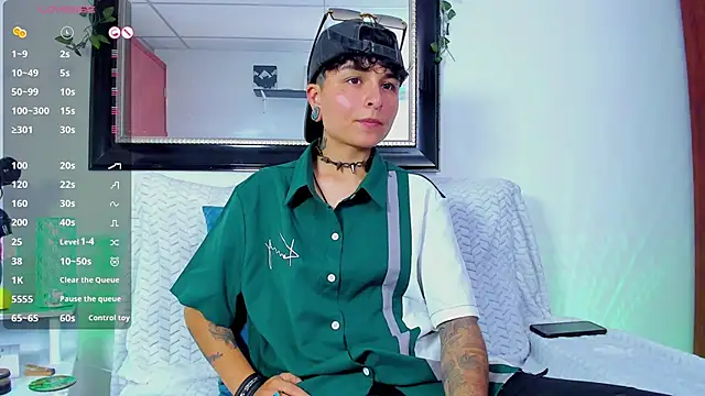 Snapshot of ZuryRamirez_ chatting on 01.13.25 ZuryRamirez  online show from 01.13.25