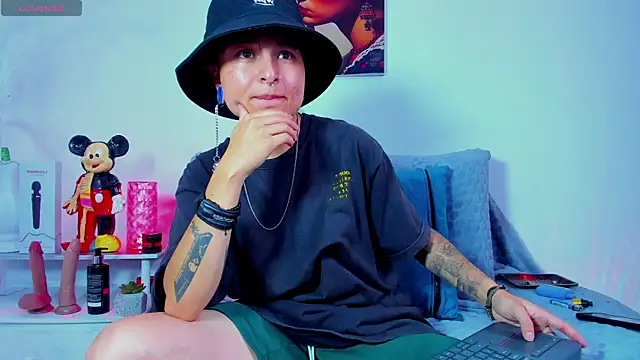 Snapshot of ZuryRamirez_ chatting on 01.16.25 ZuryRamirez  online show from 01.16.25