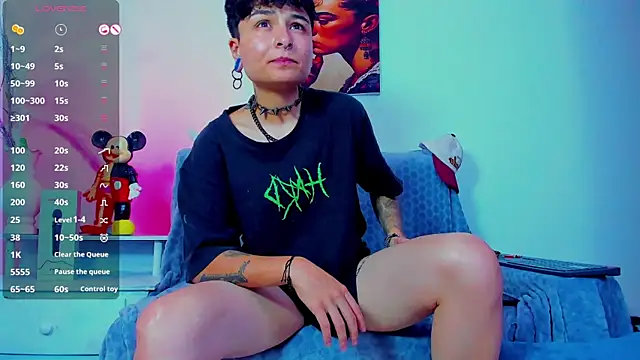 Snapshot of ZuryRamirez_ chatting on 01.20.25 ZuryRamirez  online show from 01.20.25