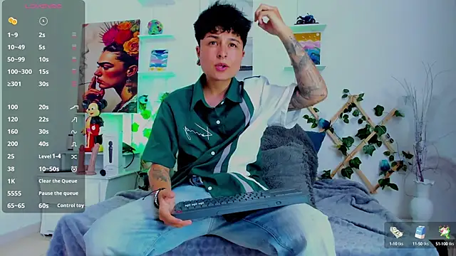 Snapshot of ZuryRamirez_ chatting on 02.19.25 ZuryRamirez  online show from 02.19.25