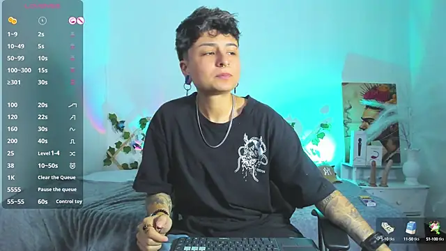 Snapshot of ZuryRamirez_ chatting on 03.08.25 ZuryRamirez  online show from 03.08.25