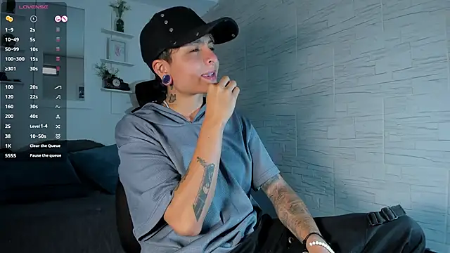 Snapshot of ZuryRamirez_ chatting on 09.08.25 ZuryRamirez  online show from 09.08.25