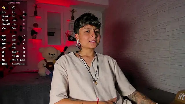 Snapshot of ZuryRamirez_ chatting on 09.17.25 ZuryRamirez  online show from 09.17.25