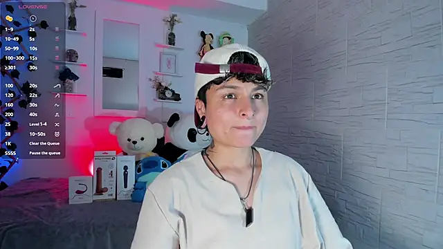 Snapshot of ZuryRamirez_ chatting on 10.05.25 ZuryRamirez  online show from 10.05.25