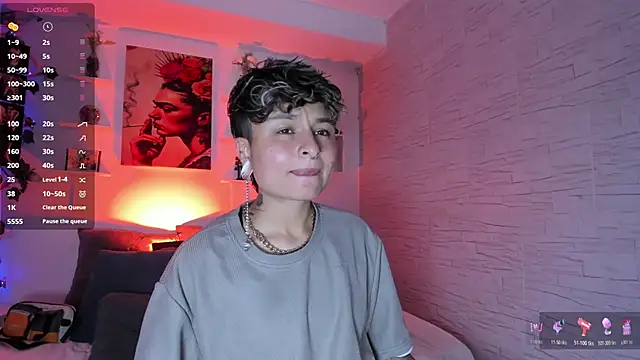 Snapshot of ZuryRamirez_ chatting on 10.29.25 ZuryRamirez  online show from 10.29.25