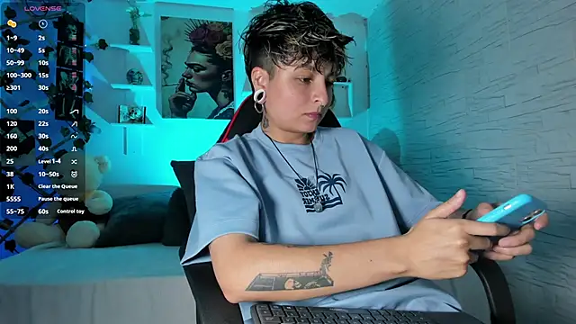 Snapshot of ZuryRamirez_ chatting on 11.02.25 ZuryRamirez  online show from 11.02.25