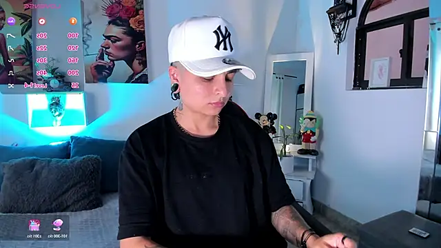 ZuryRamirez  online show from 12.05.25