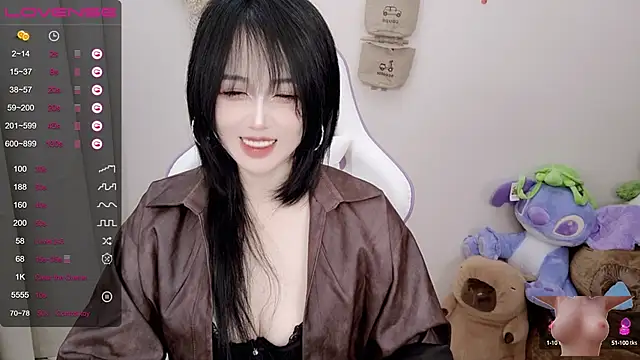 Snapshot of Vaness-a chatting on 03.09.25 Vaness-a online show from 03.09.25