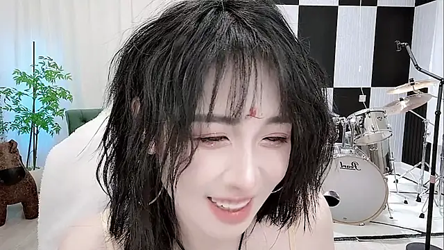 Snapshot of Vaness-a chatting on 09.12.25 Vaness-a online show from 09.12.25