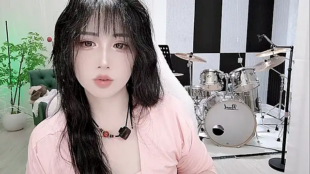 Snapshot of Vaness-a chatting on 10.01.25 Vaness-a online show from 10.01.25